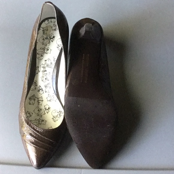 Shoes - Picture 2 of 2